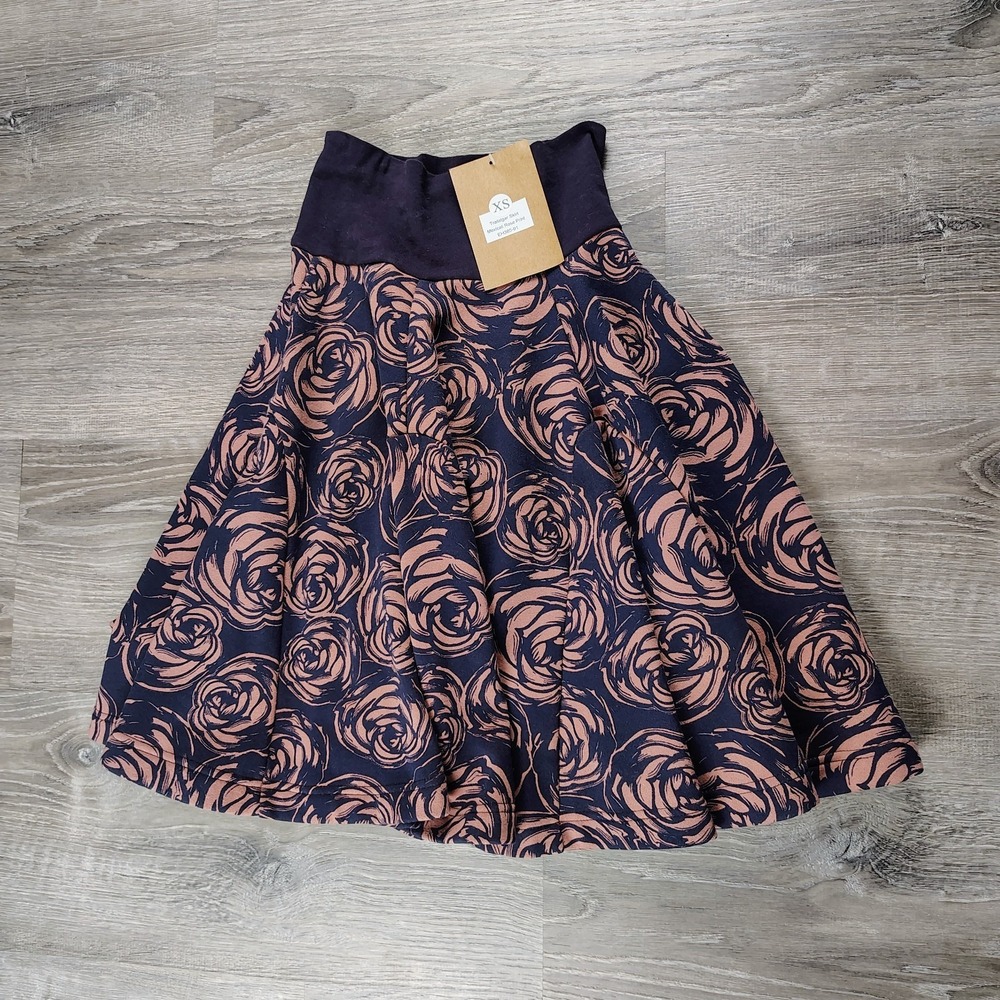 Effie's Heart Trafalgar‎ Rose Print Skirt XS Fit Flare Soft Brushed Interior